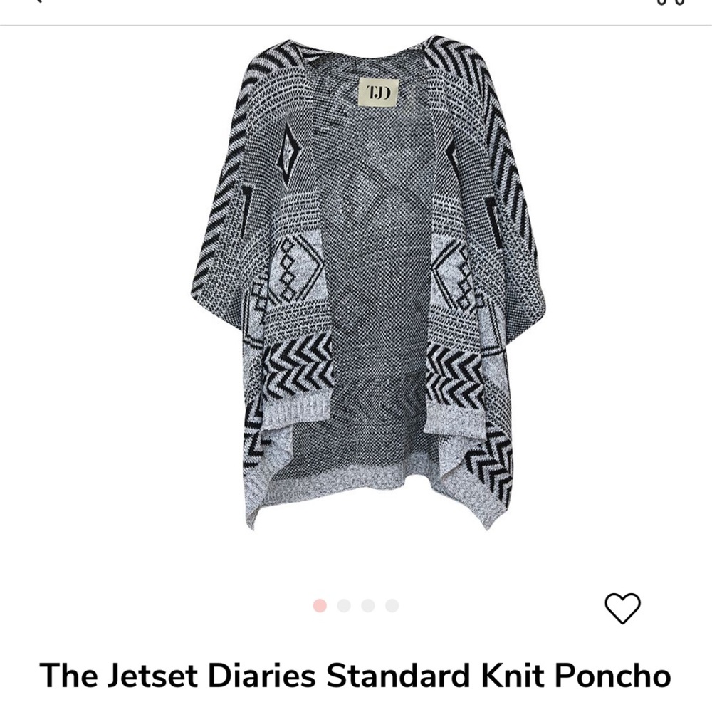 NWT The Jetset Diaries Standard Knit Poncho - OS